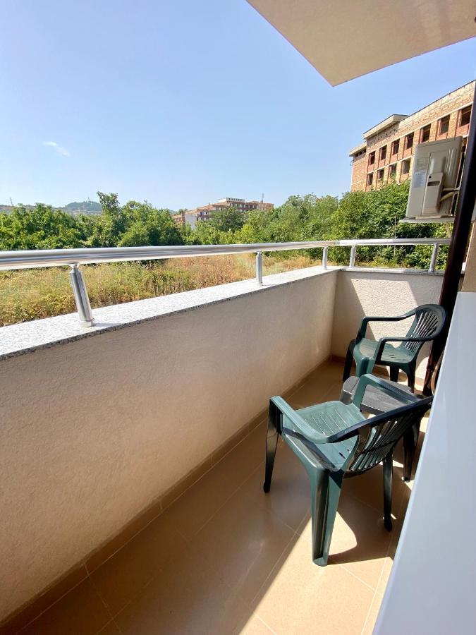 Cozy & Modern 1Br Apart For 4 Guests Next To Medical University & Free Parking スタラ・ザゴラ エクステリア 写真
