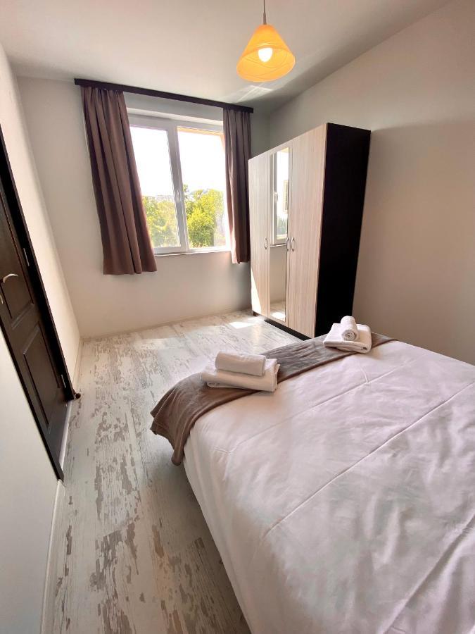 Cozy & Modern 1Br Apart For 4 Guests Next To Medical University & Free Parking スタラ・ザゴラ エクステリア 写真