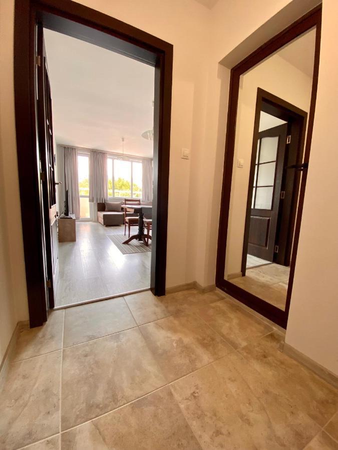 Cozy & Modern 1Br Apart For 4 Guests Next To Medical University & Free Parking スタラ・ザゴラ エクステリア 写真