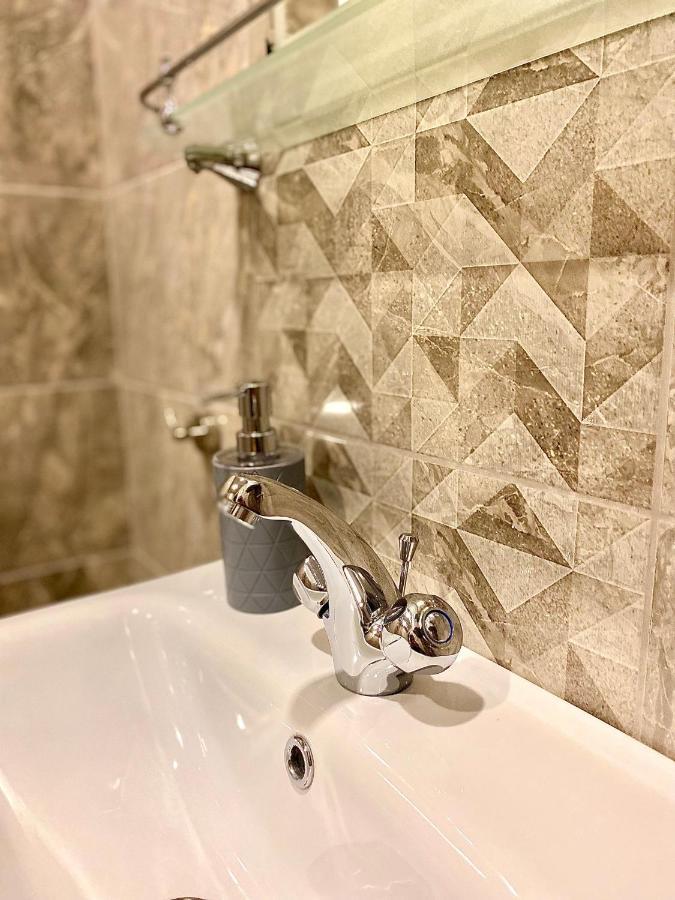 Cozy & Modern 1Br Apart For 4 Guests Next To Medical University & Free Parking スタラ・ザゴラ エクステリア 写真