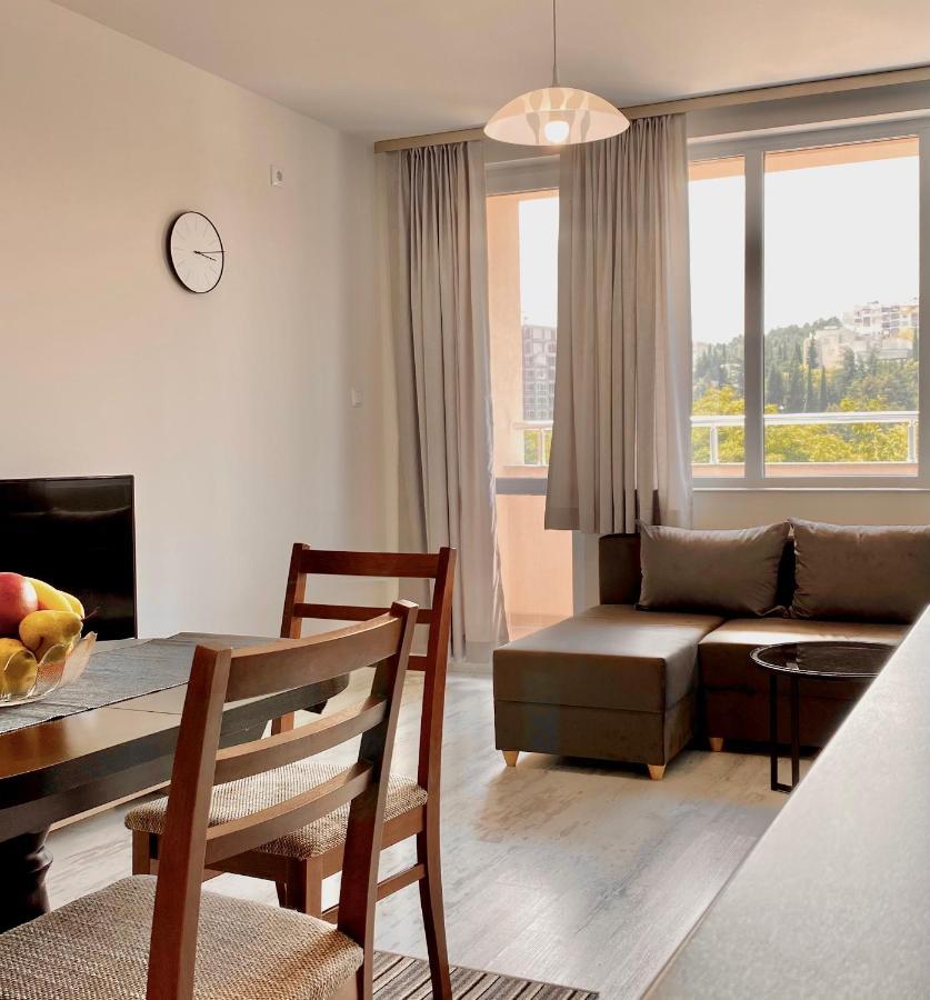 Cozy & Modern 1Br Apart For 4 Guests Next To Medical University & Free Parking スタラ・ザゴラ エクステリア 写真
